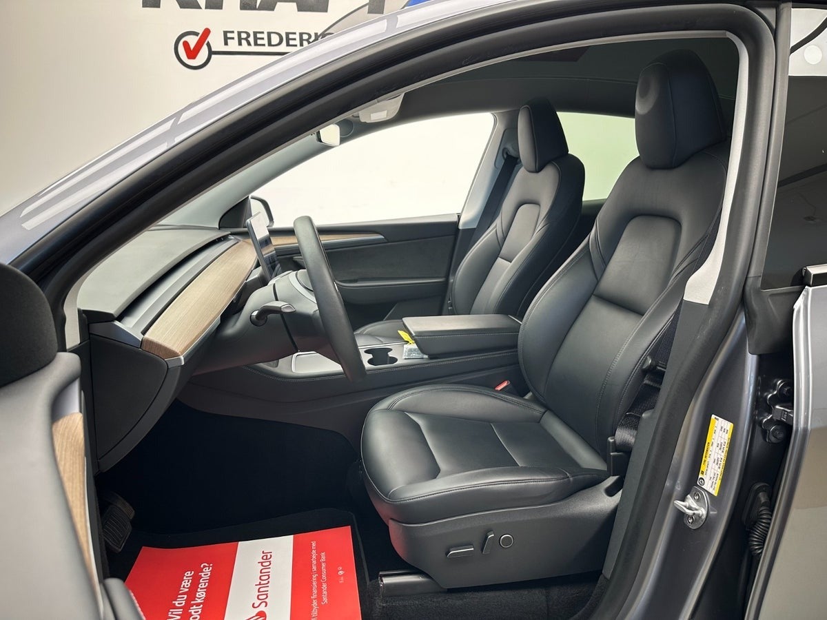 Billede af Tesla Model Y  RWD