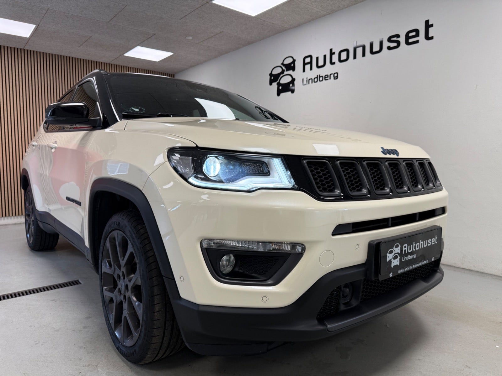 Billede af Jeep Compass 1,3 4xe S aut. 4x4