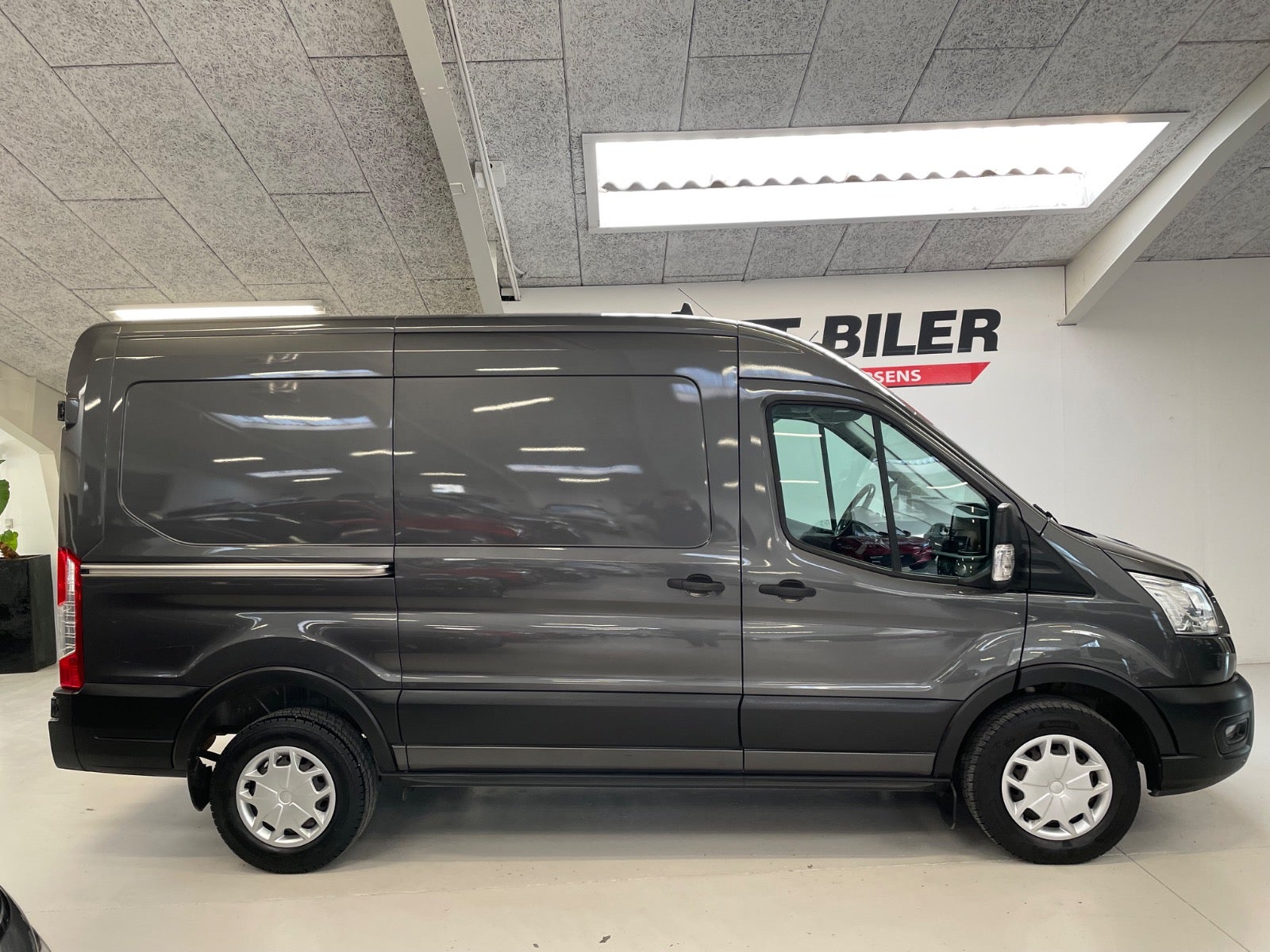 Billede af Ford Transit 350 L2 Van 2,0 TDCi 170 Trend H2 FWD