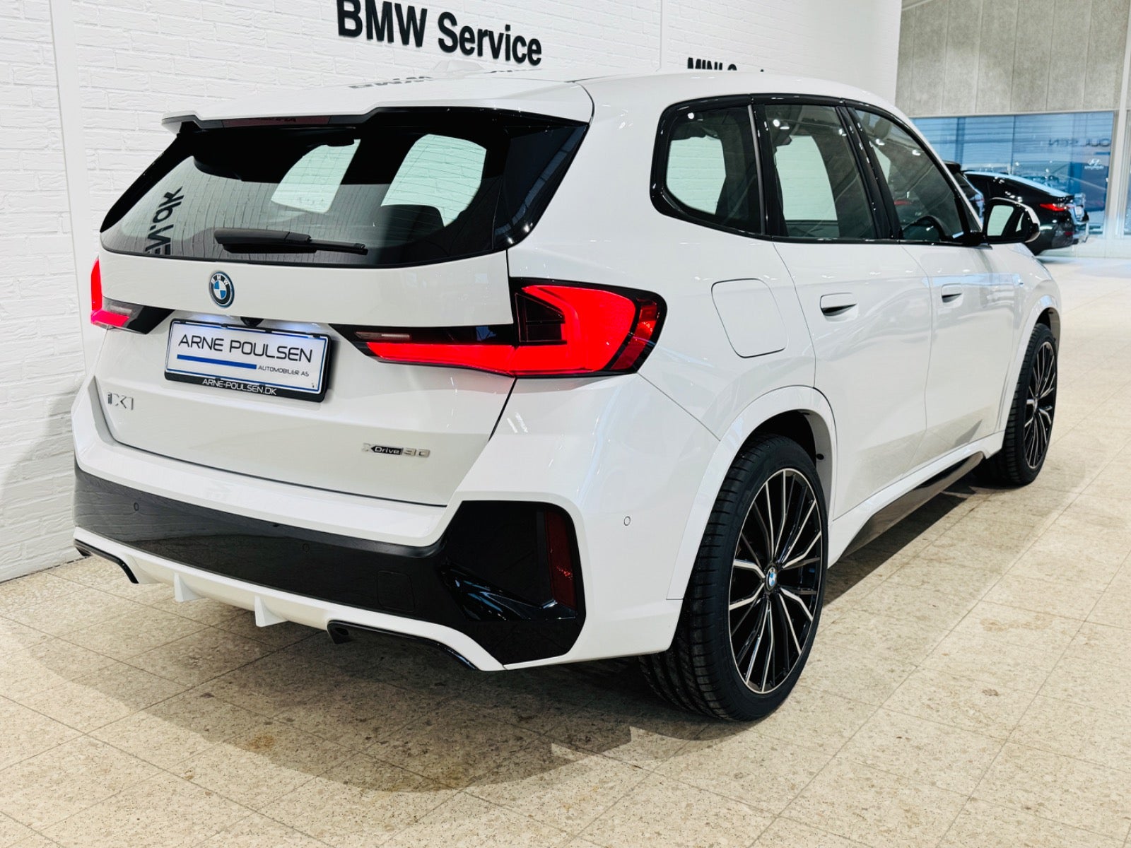 BMW iX1  xDrive30 M-Sport,  5-dørs