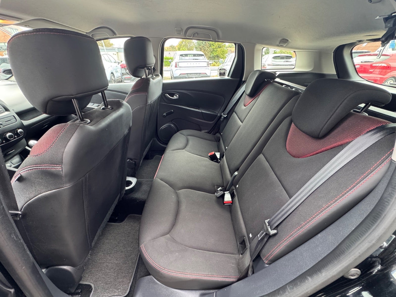 Billede af Renault Clio IV 1,2 16V Authentique Sport Tourer