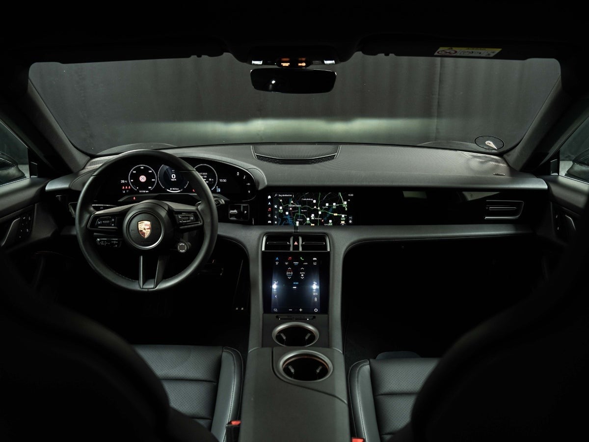 Gallery image 13 of 18