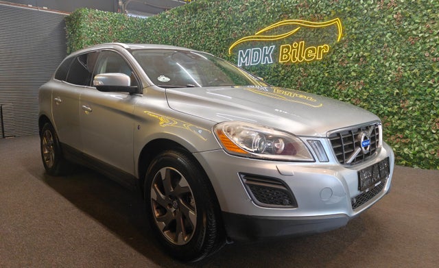 Volvo XC60 2,4 D5 215 Momentum aut. AWD