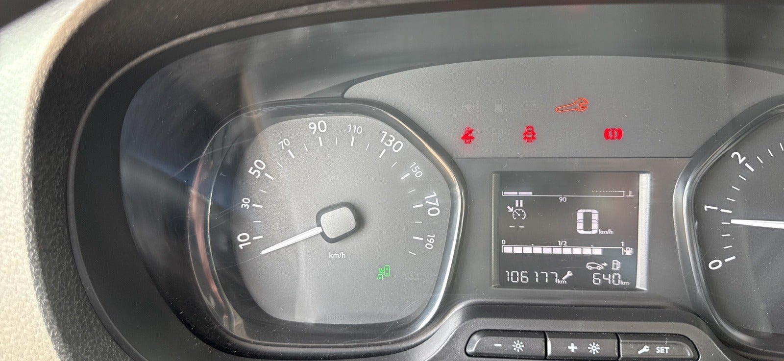 Billede af Peugeot Expert 2,0 BlueHDi 122 L3 Plus Van