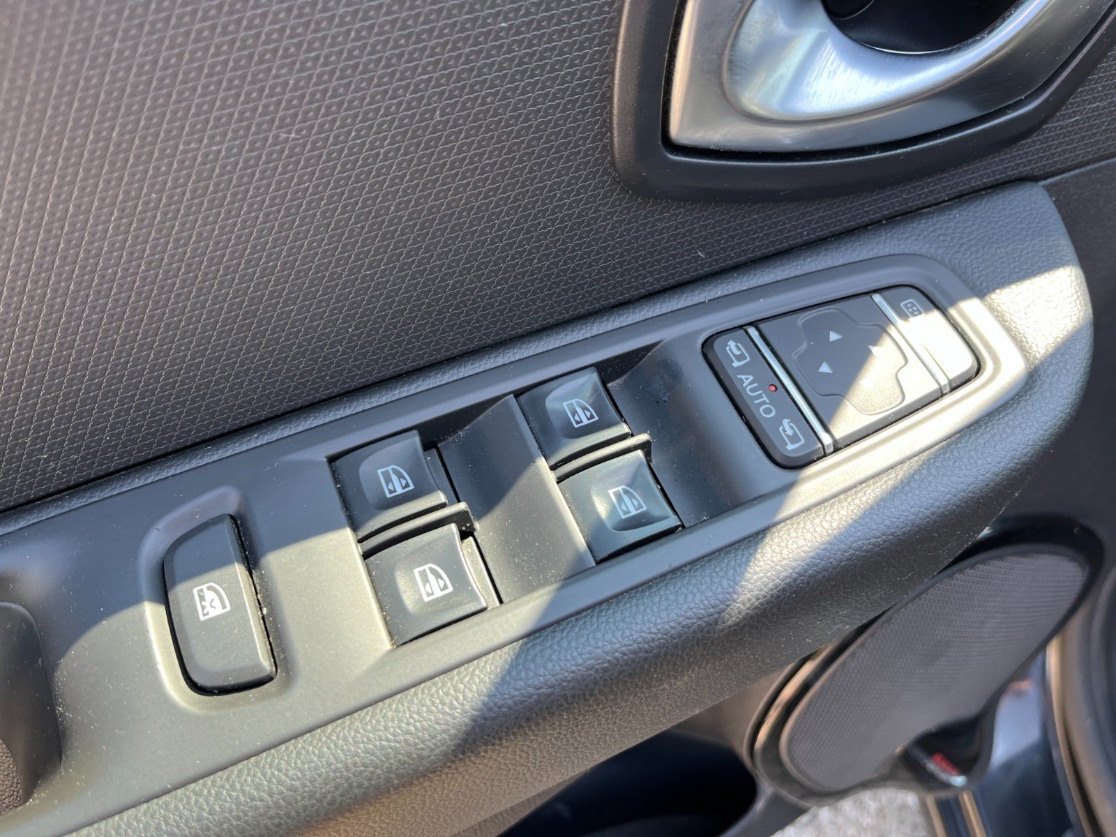 Billede af Renault Clio IV 0,9 TCe 90 Limited Sport Tourer