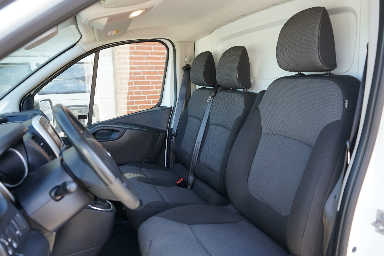 Billede af Renault Trafic T29 2,0 dCi 120 L2H1
