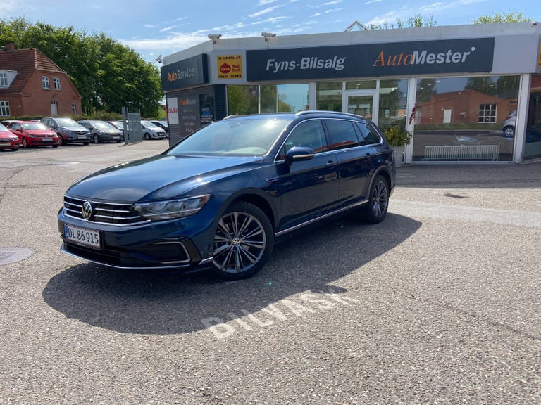 VW Passat GTE Highline+ Variant DSG