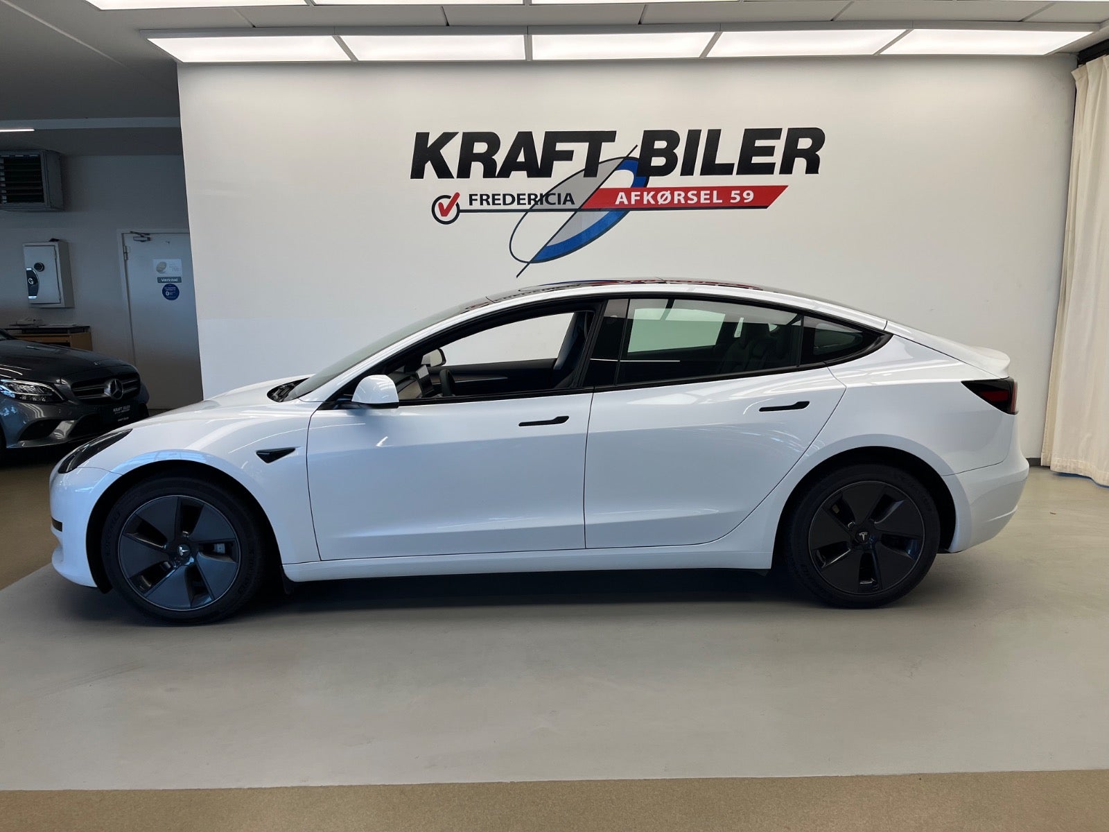 Billede af Tesla Model 3  RWD