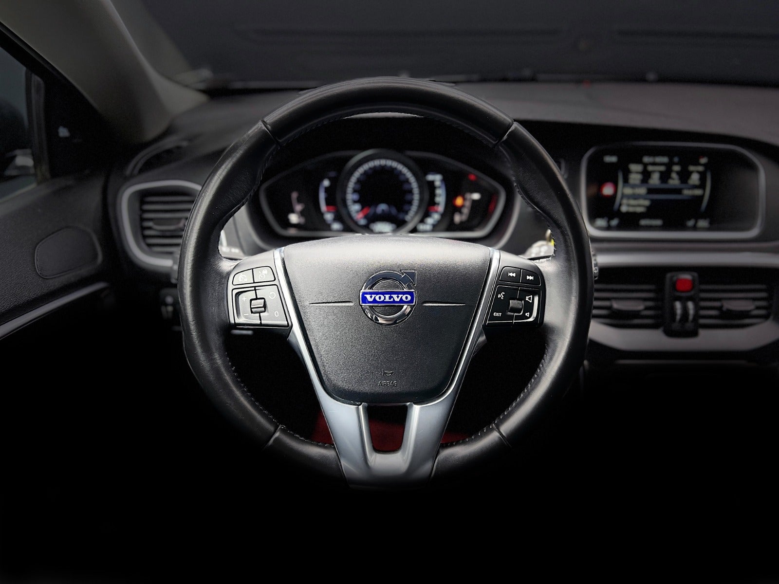 Volvo V40 2015