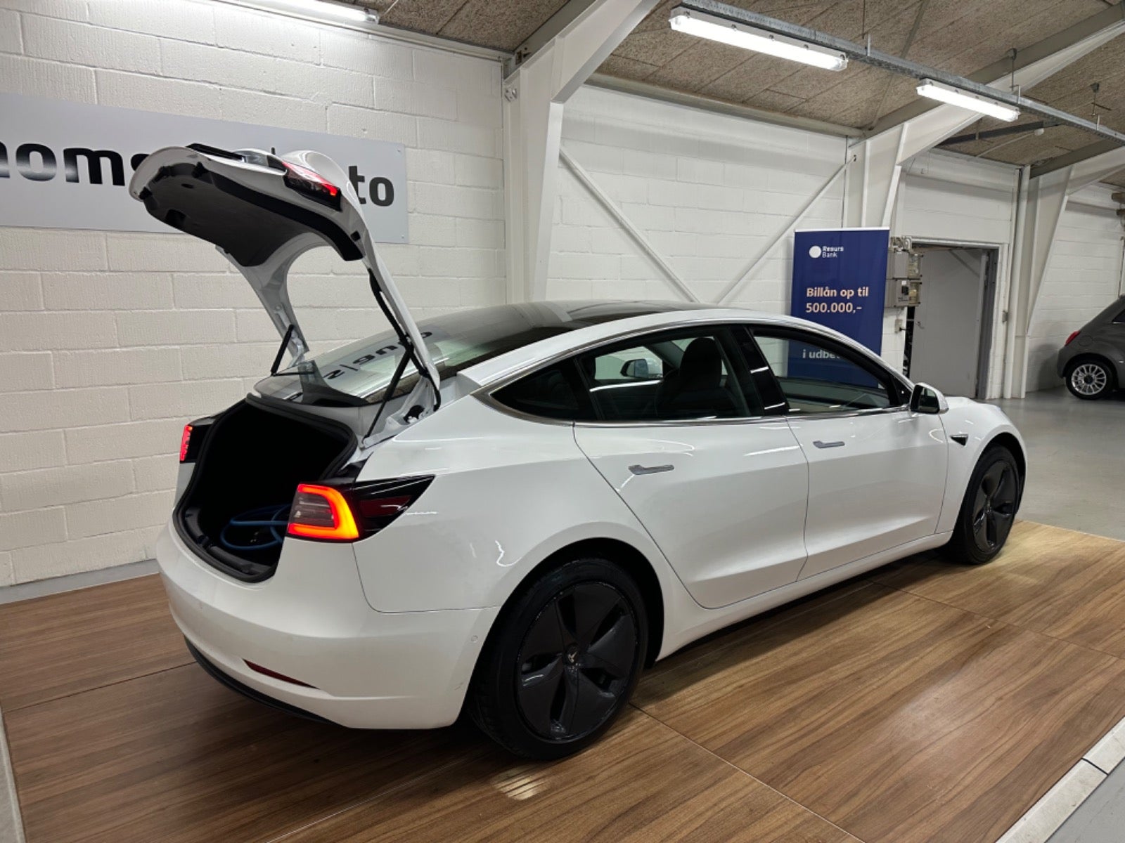 Tesla Model 3 2019