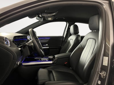 Mercedes EQA300 Progressive 4Matic Van