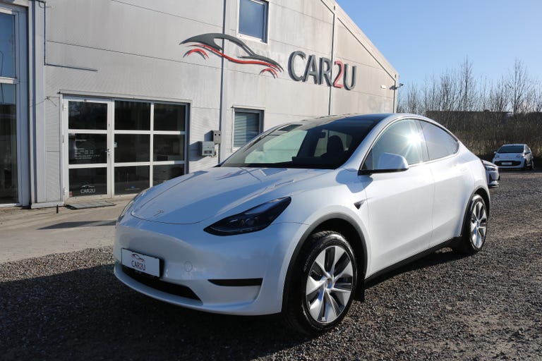 Tesla Model Y Long Range RWD