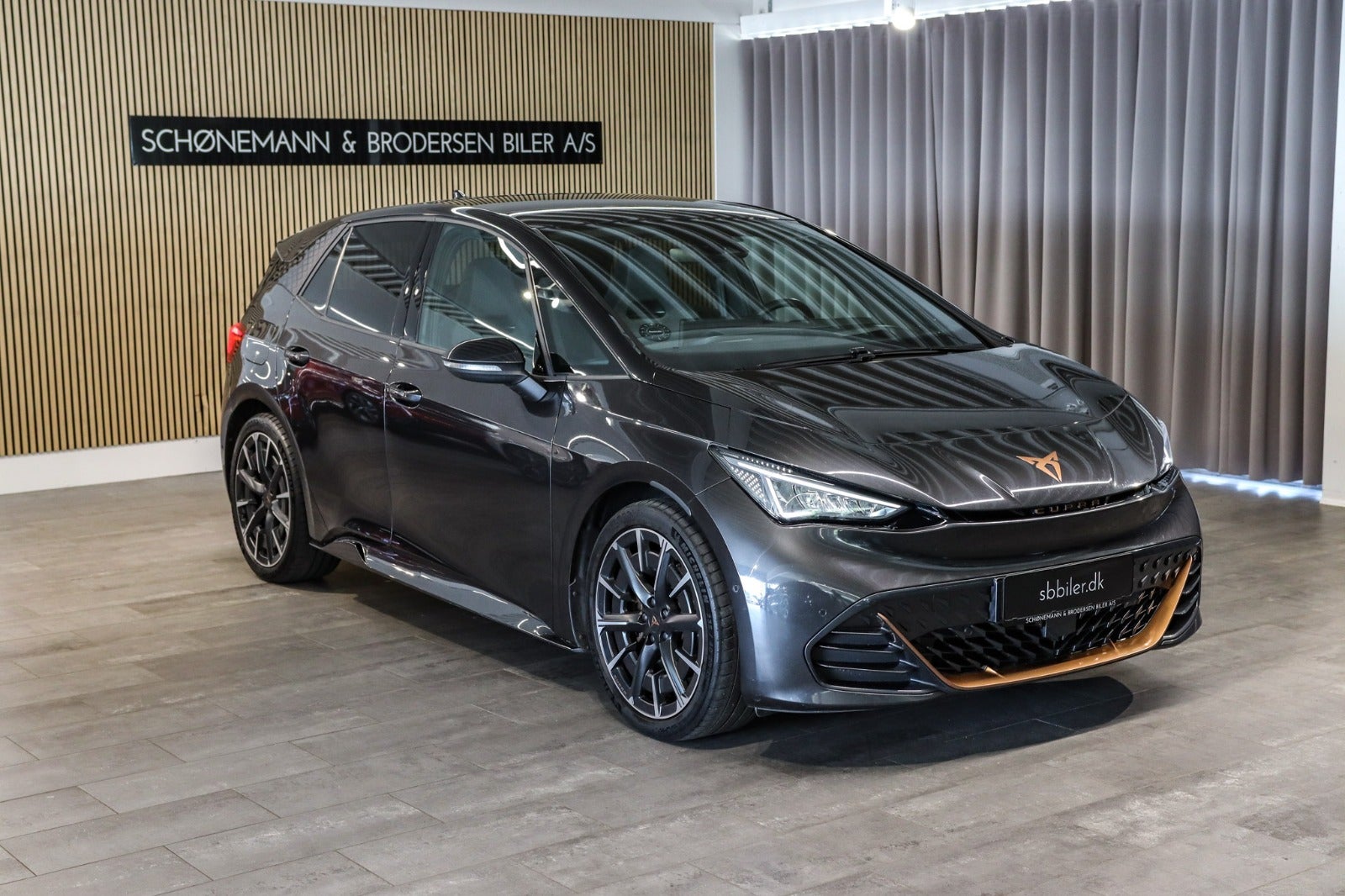 Cupra Born 77 e-Boost Dinamica Pack High