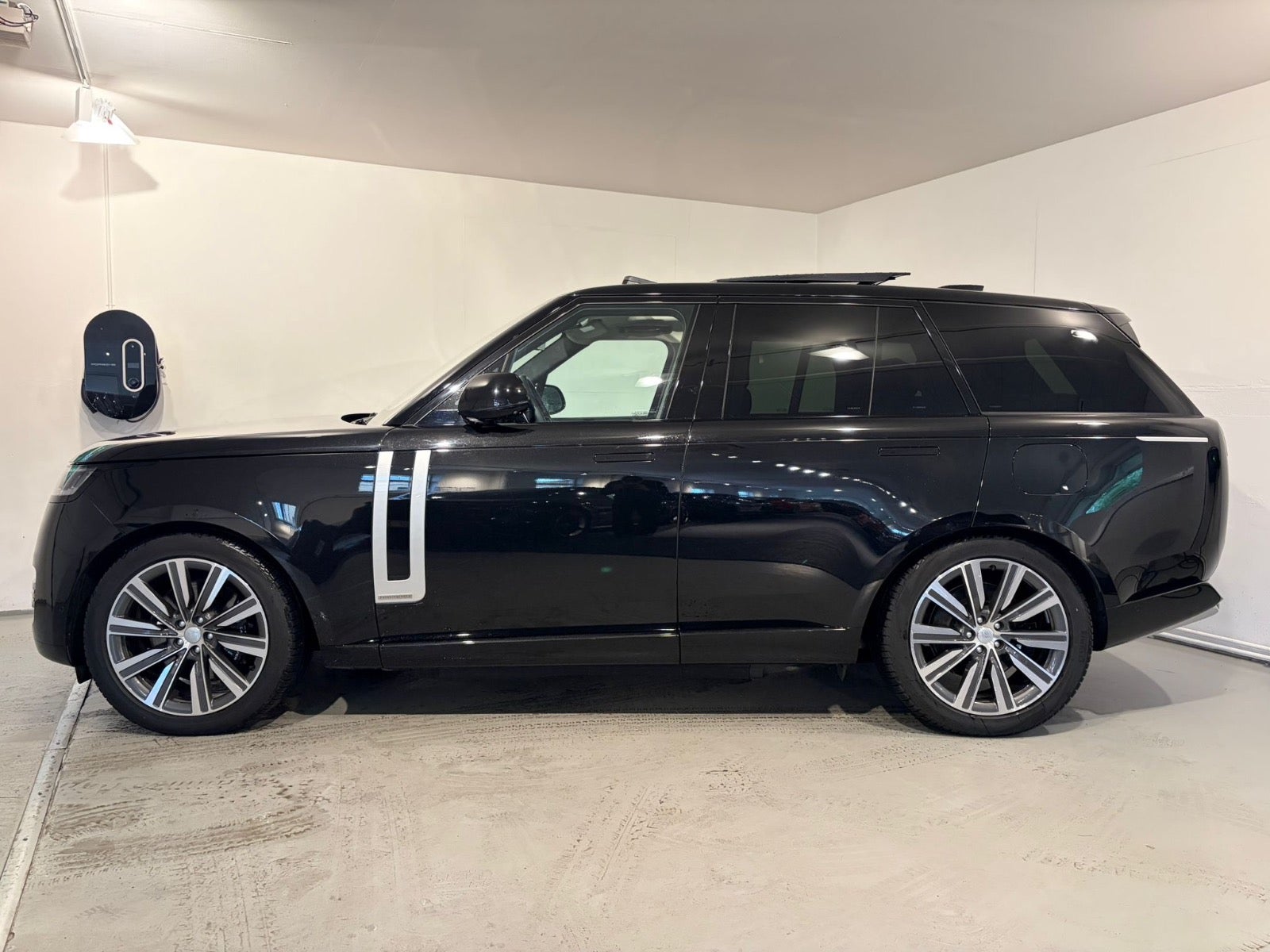 Land Rover – Range Rover