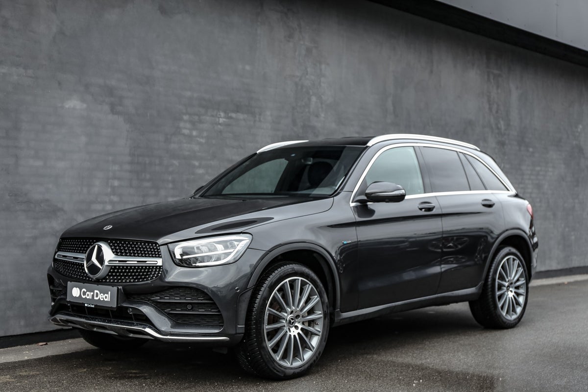 Mercedes GLC300 de billede