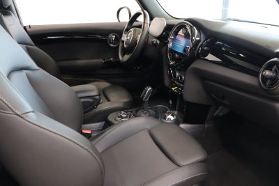 MINI Cooper SE Essential