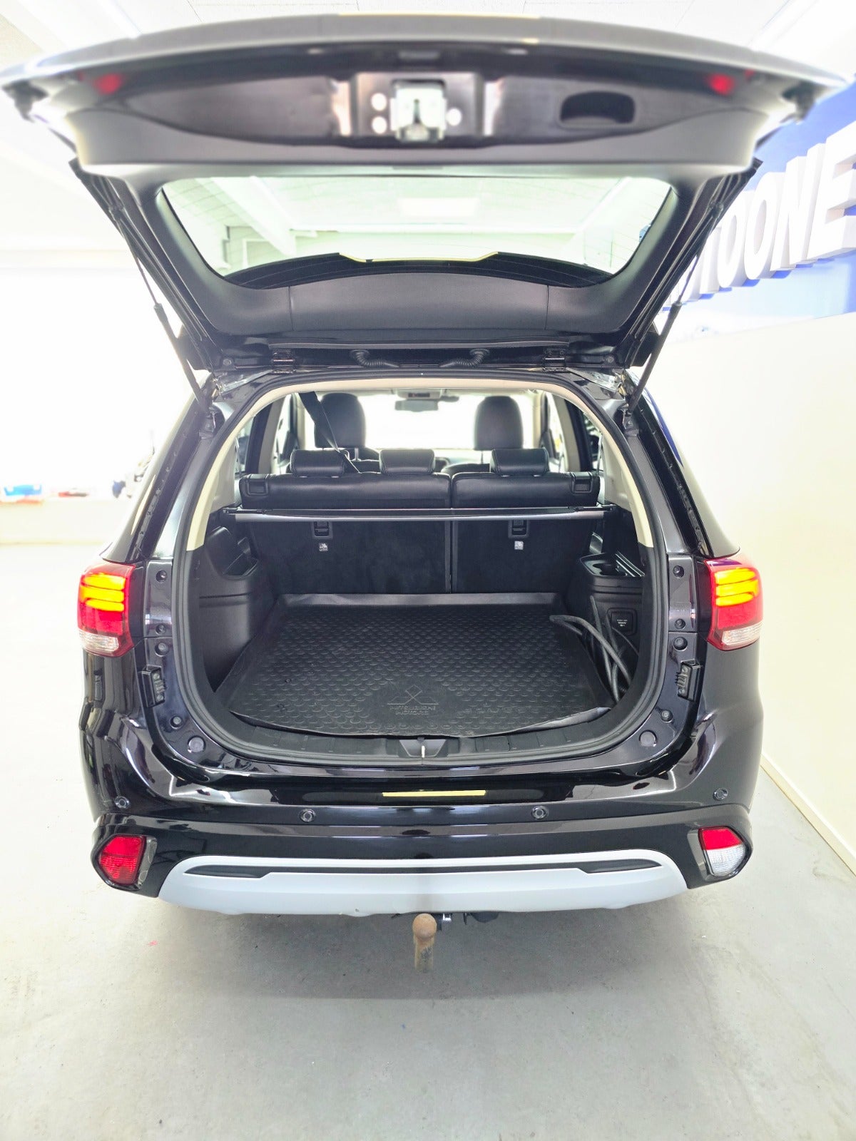 Billede af Mitsubishi Outlander 2,4 PHEV Intro Edition CVT 4WD