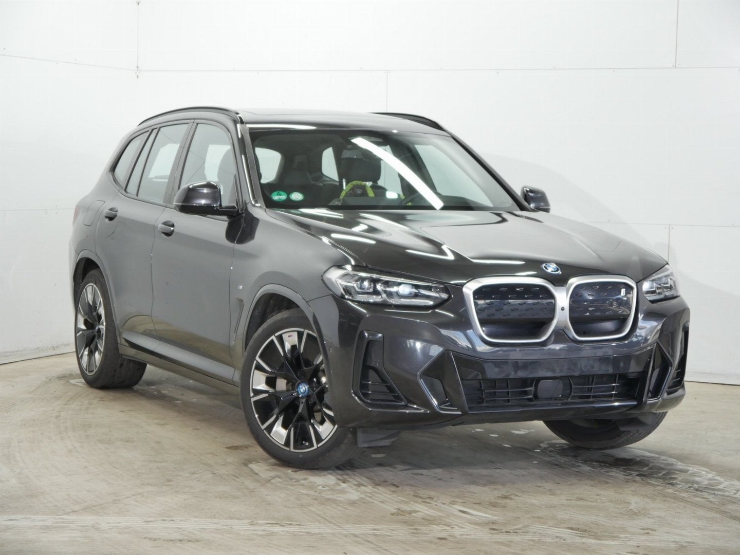 BMW iX3 Charged M-Sport