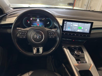MG MG5 Luxury