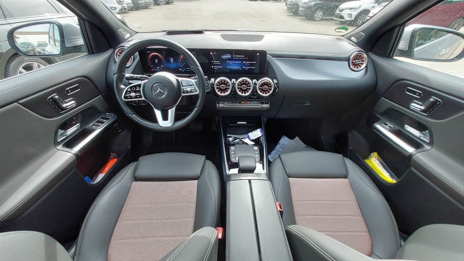 Mercedes EQA250 Electric Art