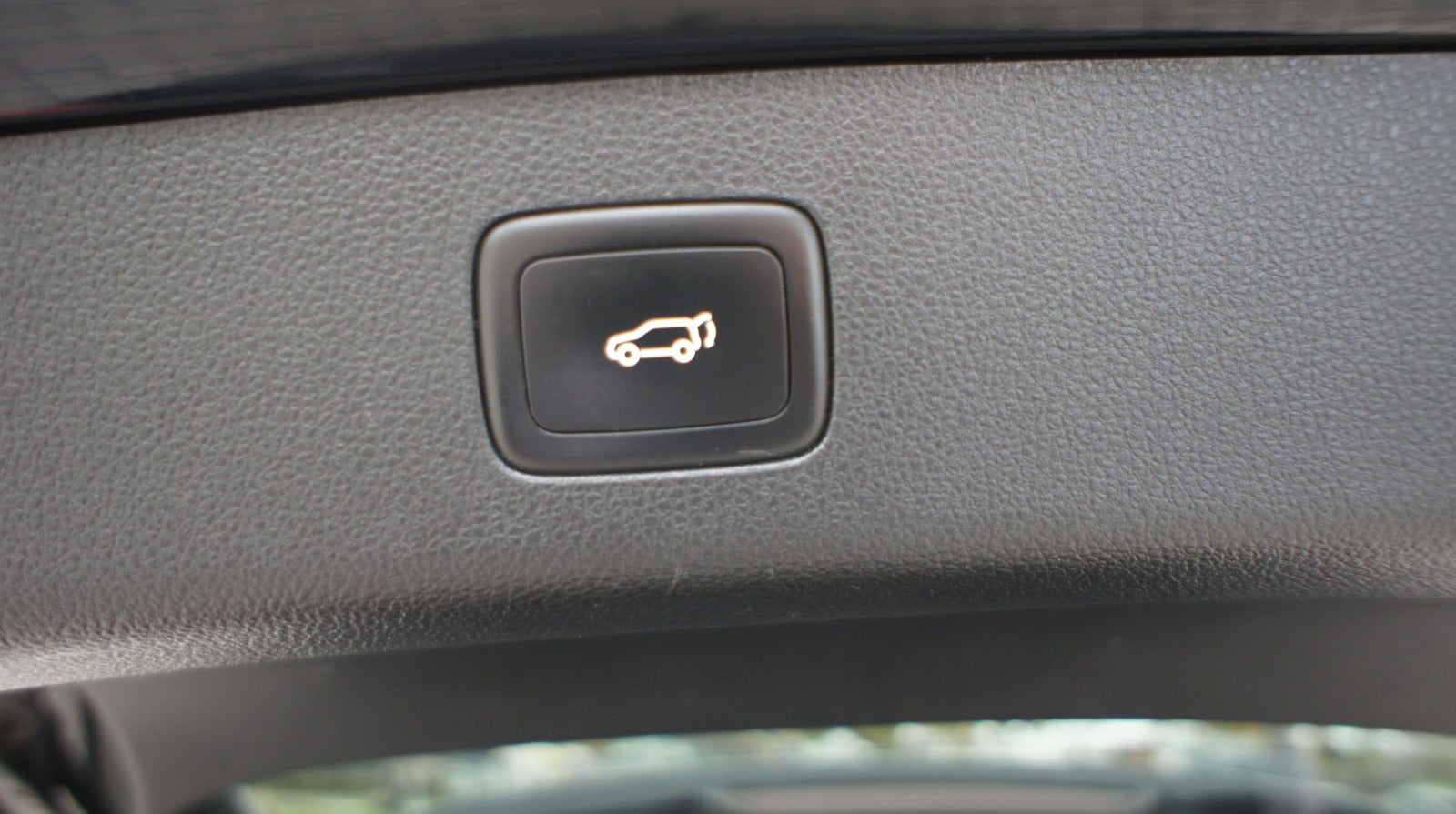 MG EHS PHEV Luxury