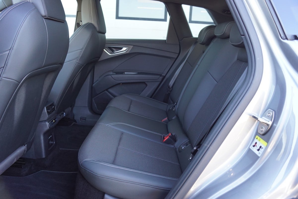 Audi Q4 e-tron S-line