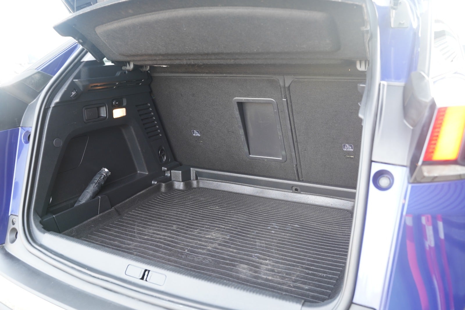 Billede af Peugeot 3008 1,2 e-THP 130 Active
