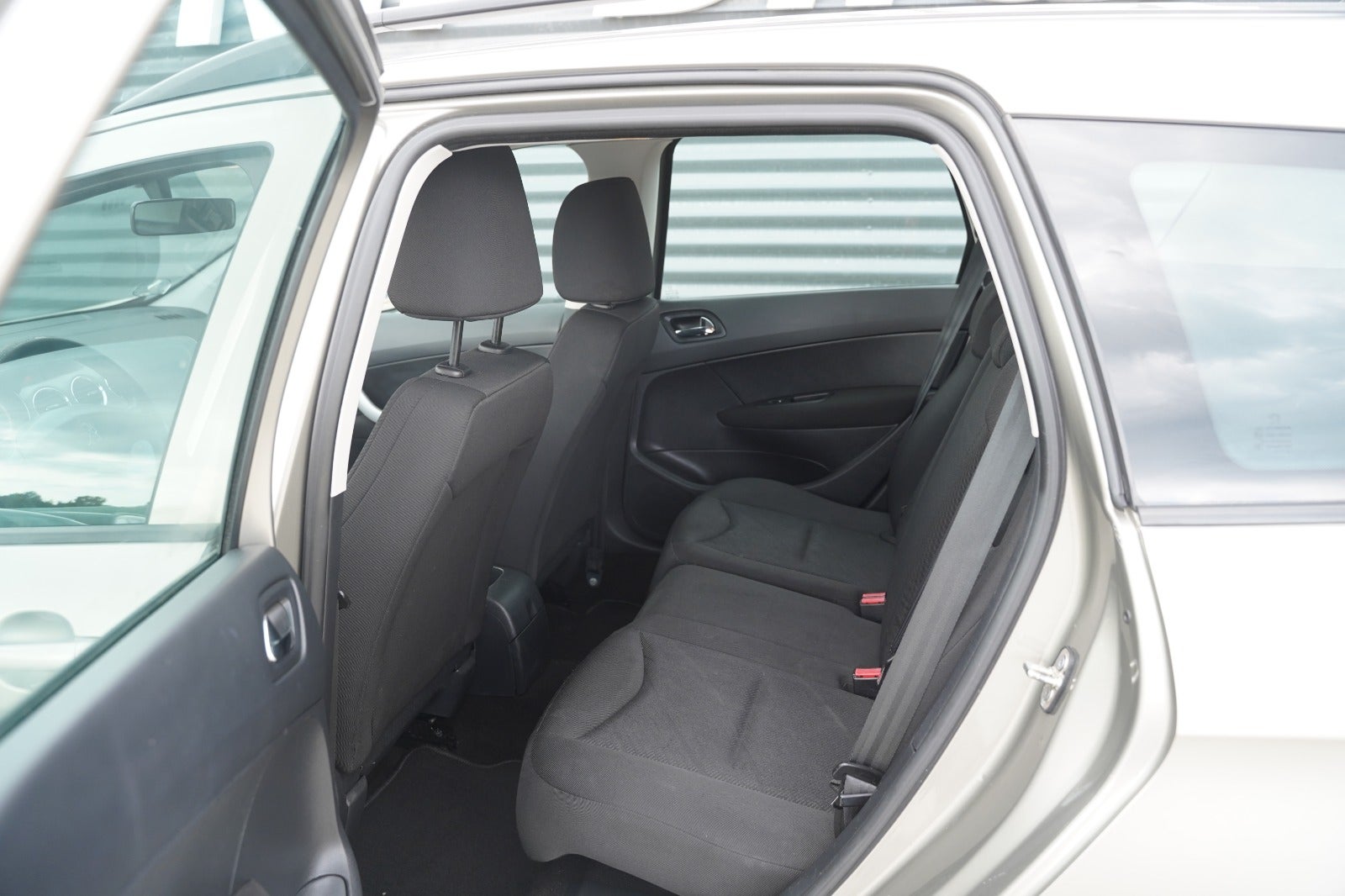 Billede af Peugeot 308 1,6 HDi 92 Tour stc.