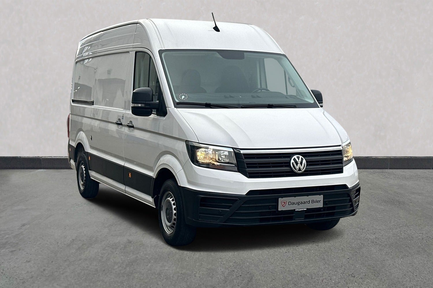 Billede af VW Crafter 35 2,0 TDi 140 Kassevogn L3H2 aut.