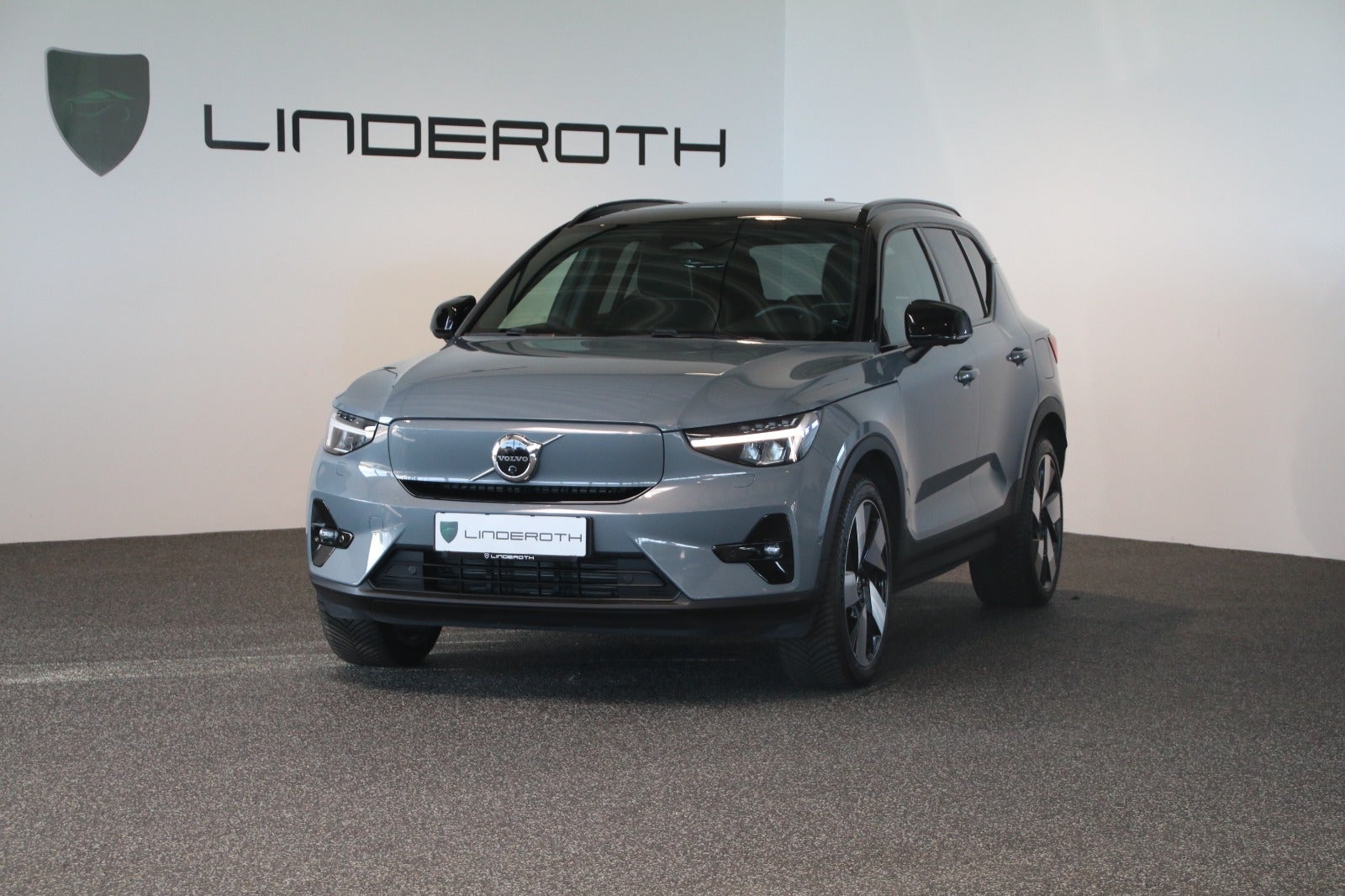 Volvo XC40 P8 ReCharge Twin Ultimate 5d - 1