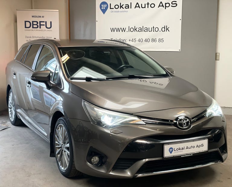 Toyota Avensis VVT-i T2 Premium Touring Sports