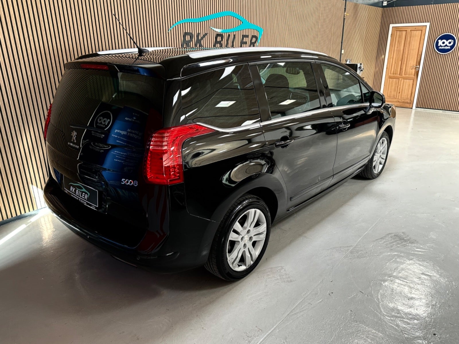 Peugeot 5008 2016