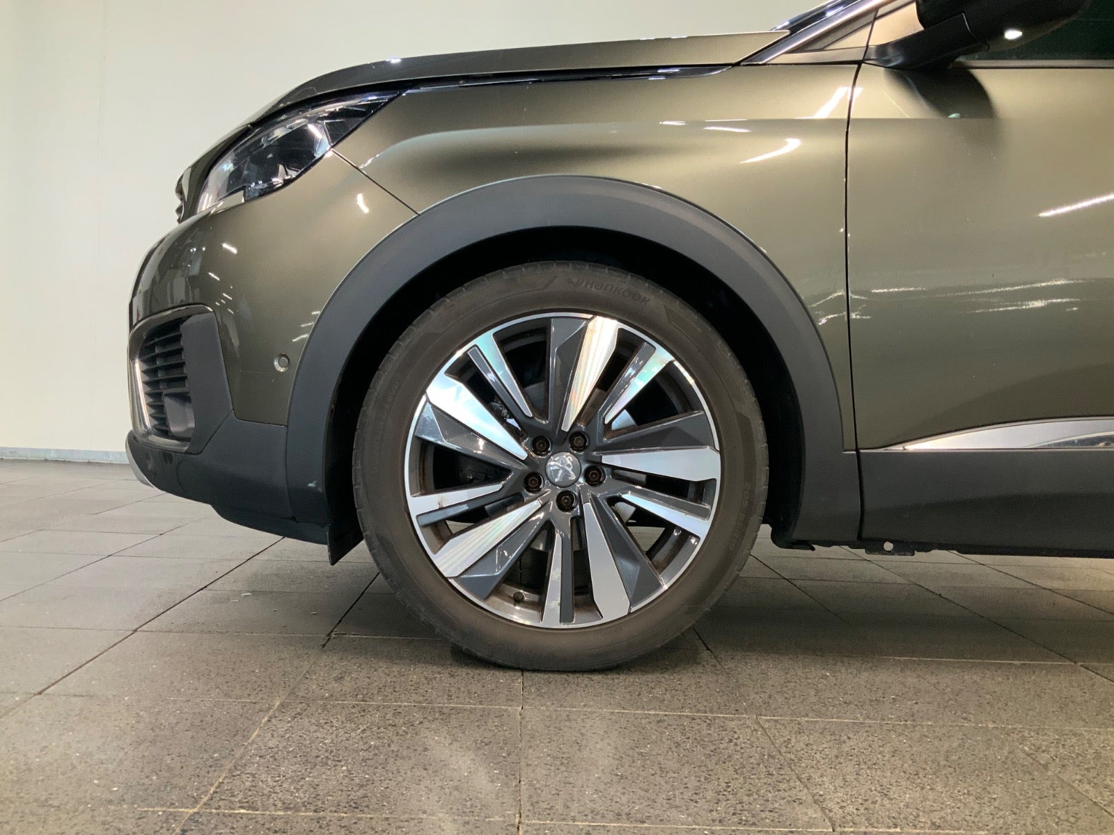 Peugeot 5008 (3/8)