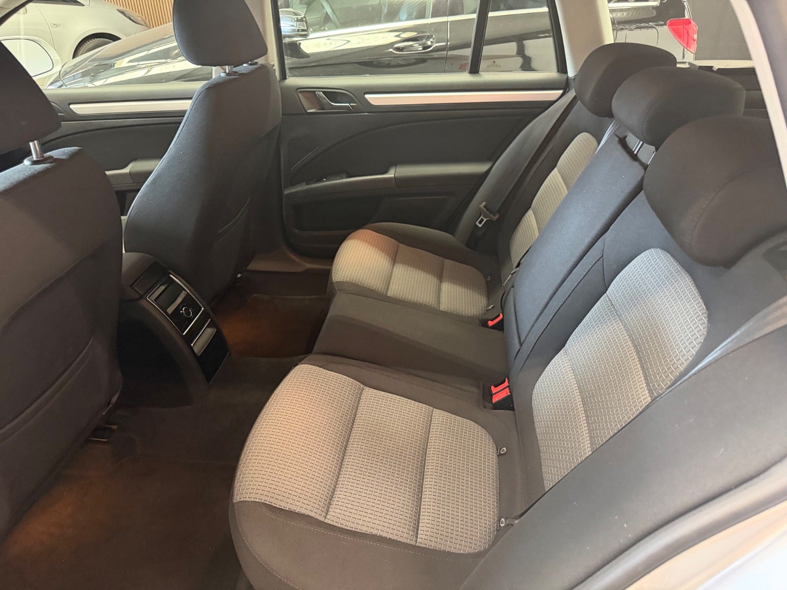 Skoda Superb TDi 105 Ambition Combi - billede 11