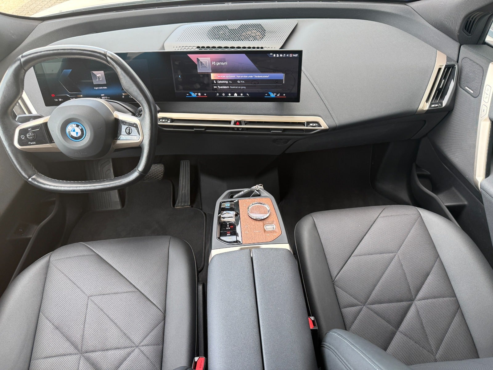 BMW iX xDrive50 Supercharged Sport 5d - 18