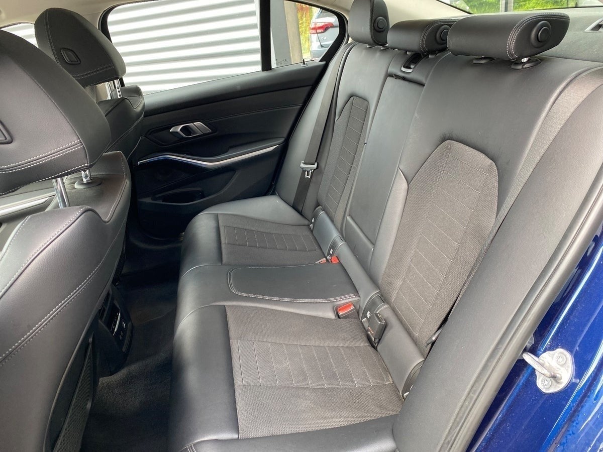 BMW 330e Sport Line aut.