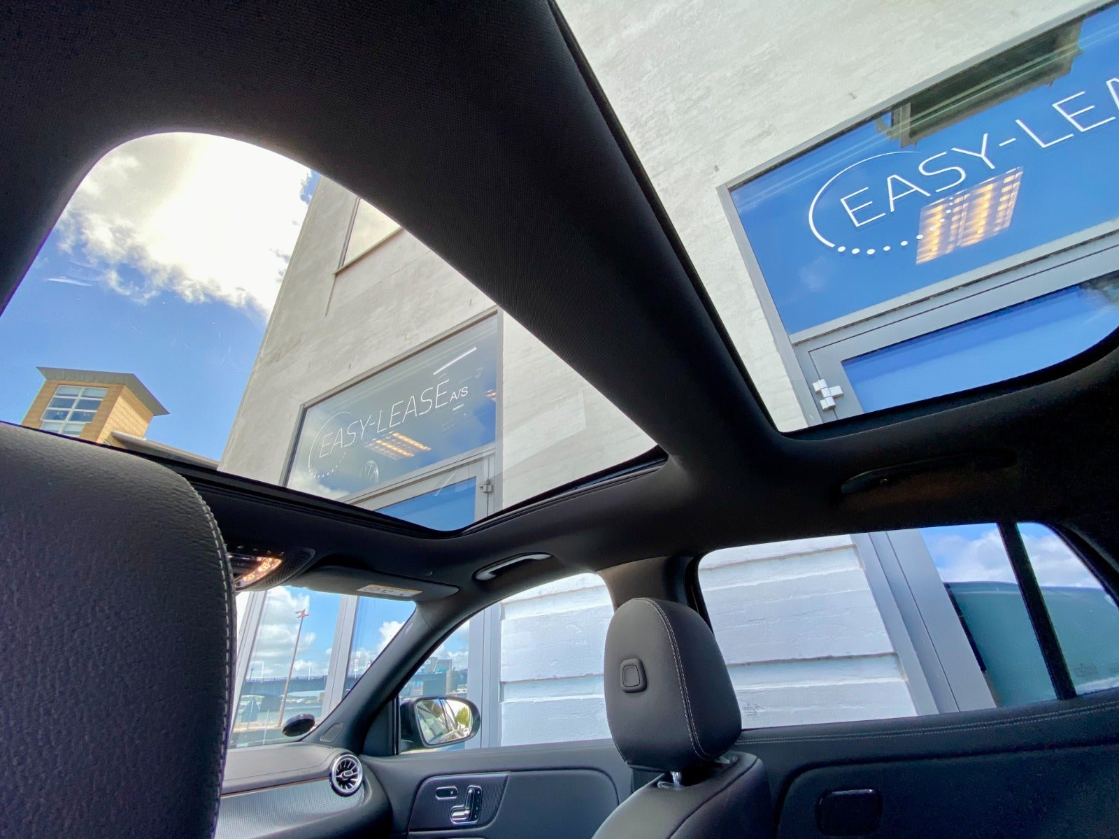 Billede af Mercedes EQA350  AMG Line 4Matic