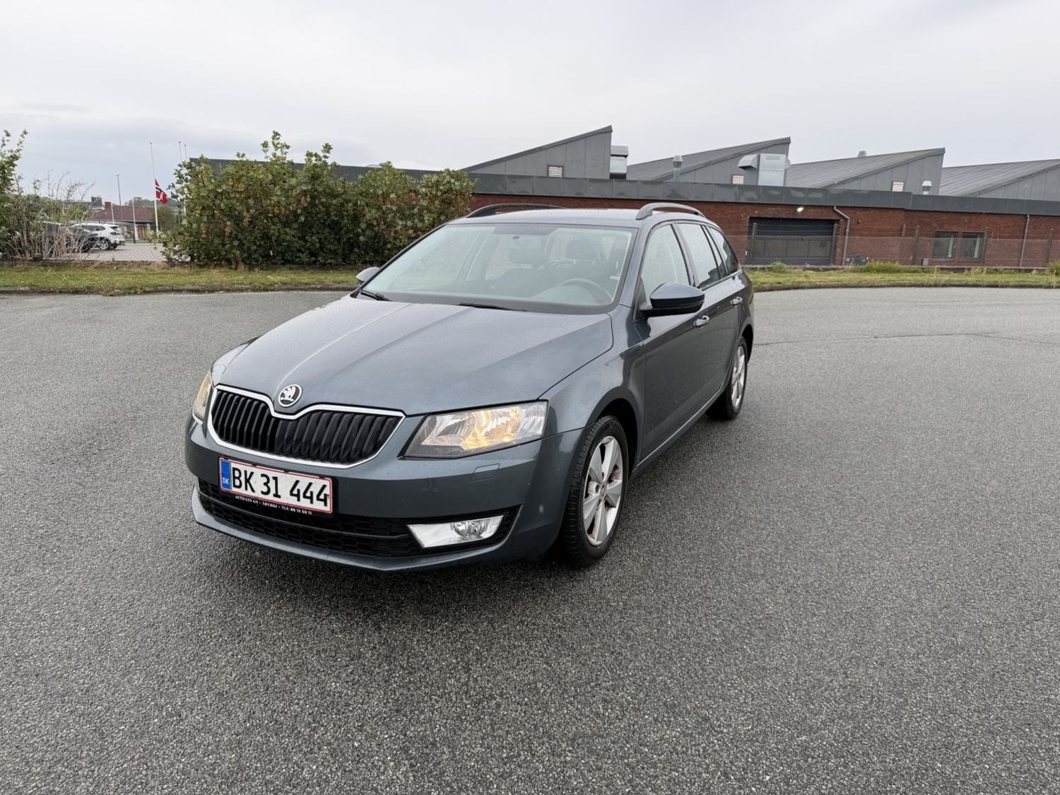 Skoda Octavia TDi 110 Ambition Combi - billede 2