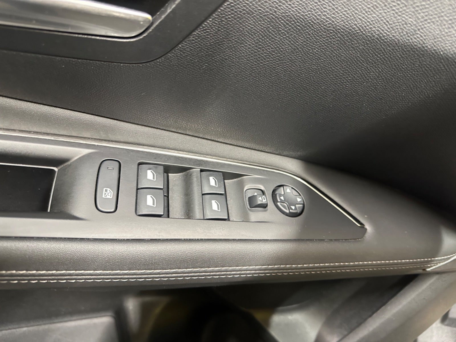 Billede af Peugeot 3008 1,6 Hybrid GT Line EAT8