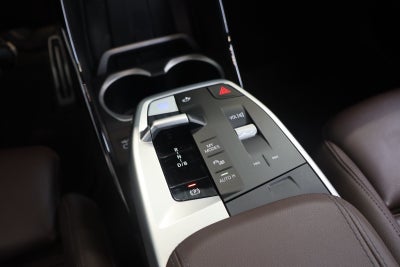 BMW iX1 xDrive30 Fully Charged