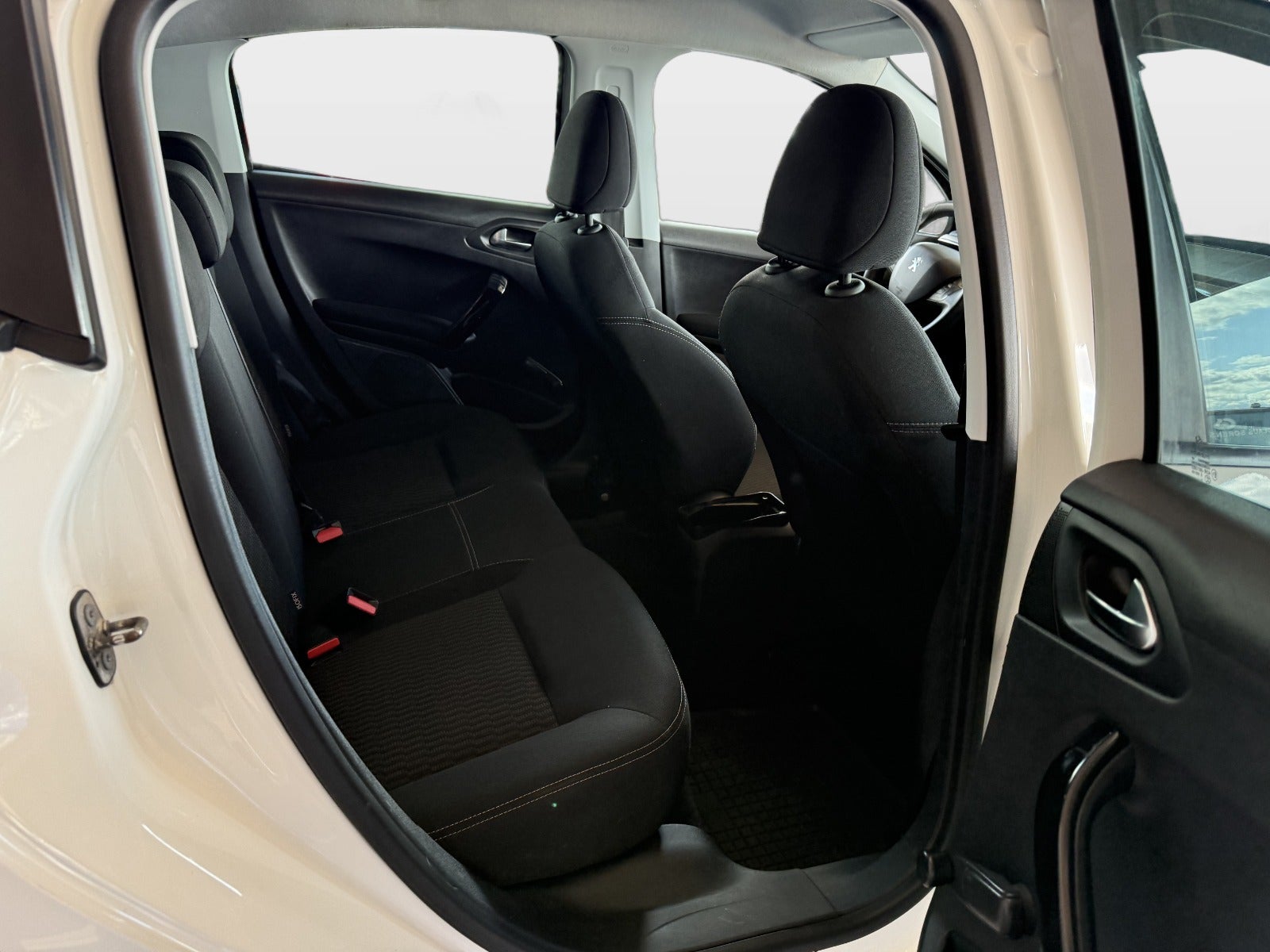 Billede af Peugeot 208 1,6 BlueHDi 100 Active