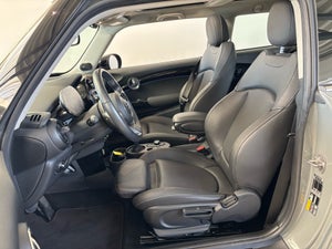 MINI Cooper SE Classic Trim