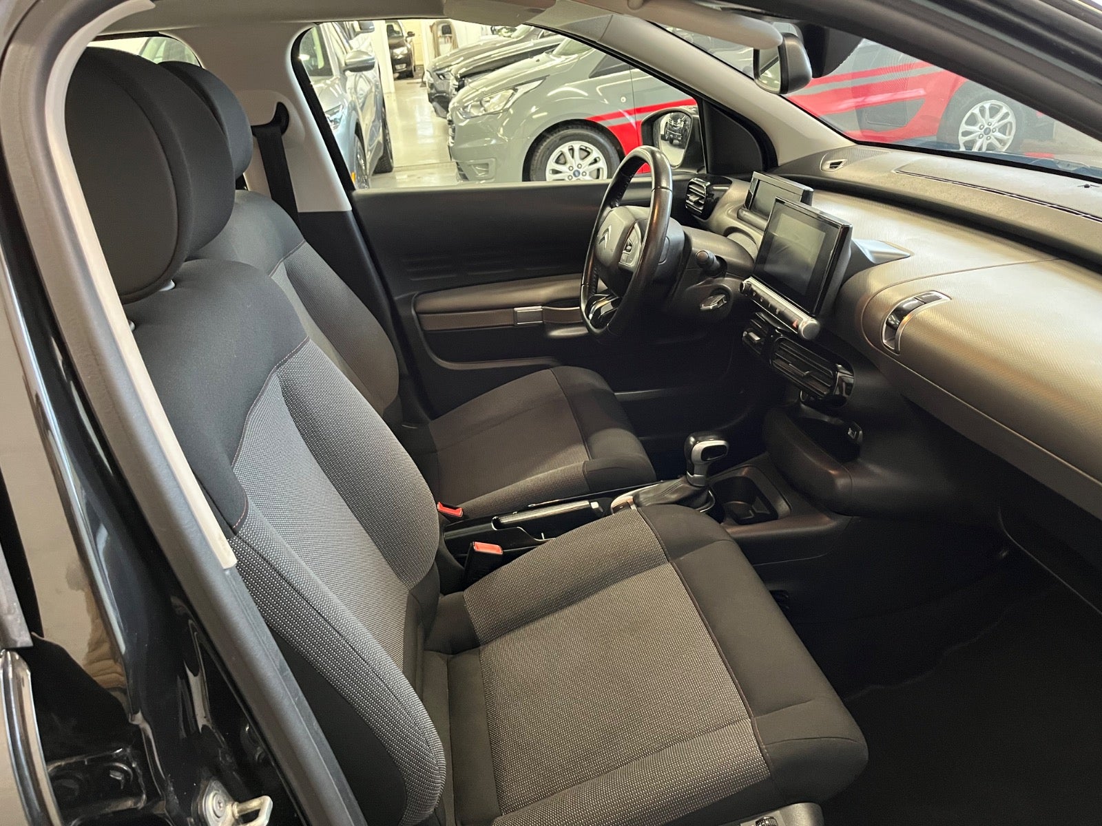 Billede af Citroën C4 Cactus 1,2 PureTech 110 Iconic EAT6 Van