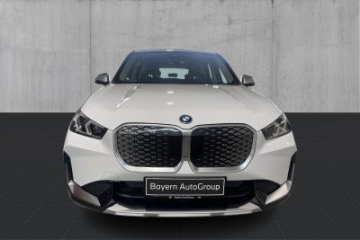 BMW iX1 xDrive30 X-Line