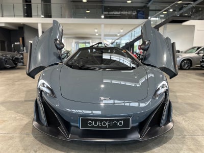 McLaren 675LT 3,8 Spider 2d