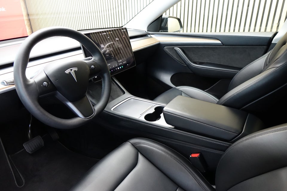 Tesla Model Y, Billede 3