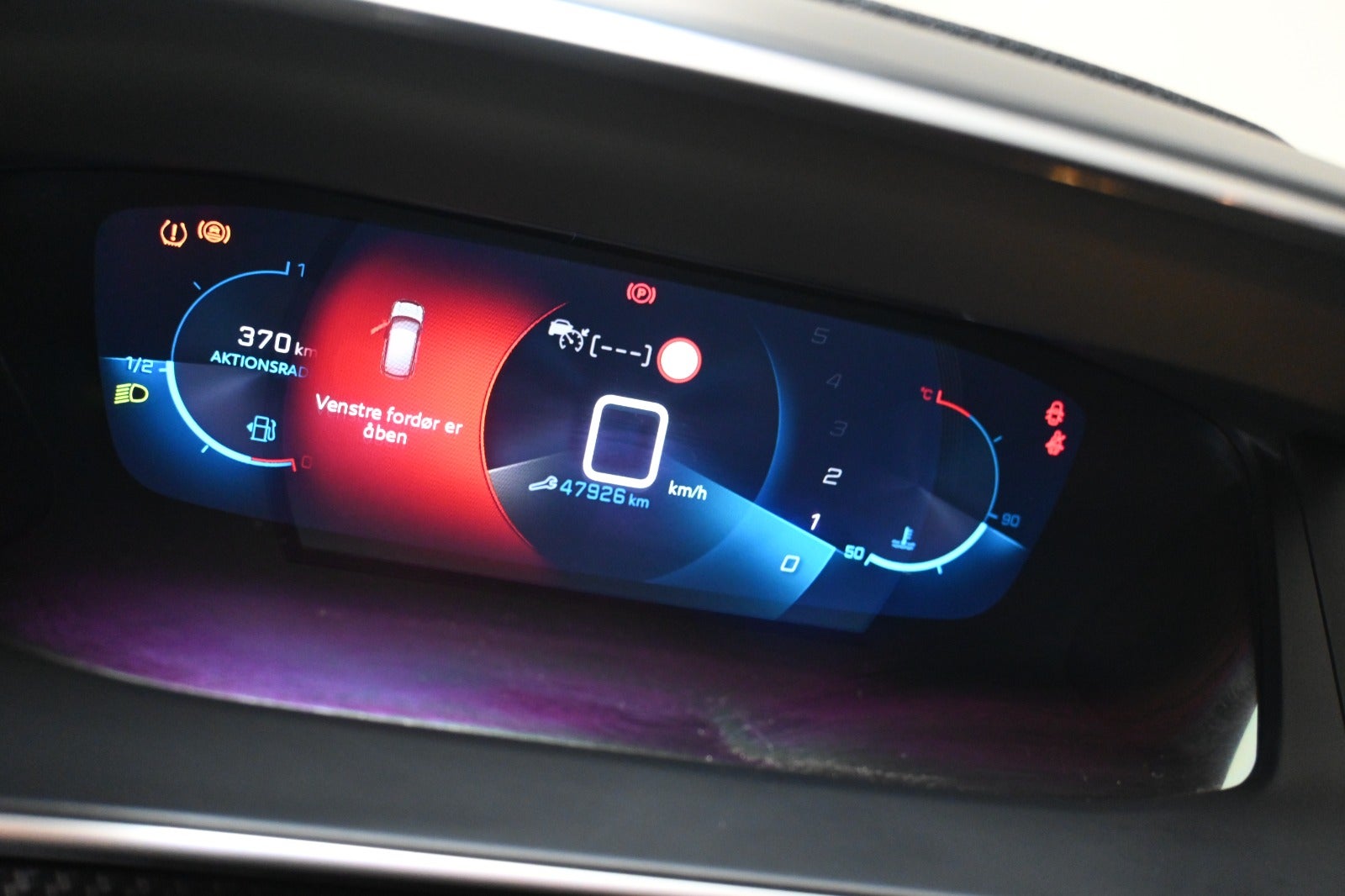 Peugeot 208 PureTech 100 Selection Tech