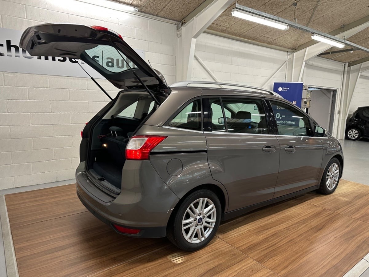 Ford Grand C-MAX 2013