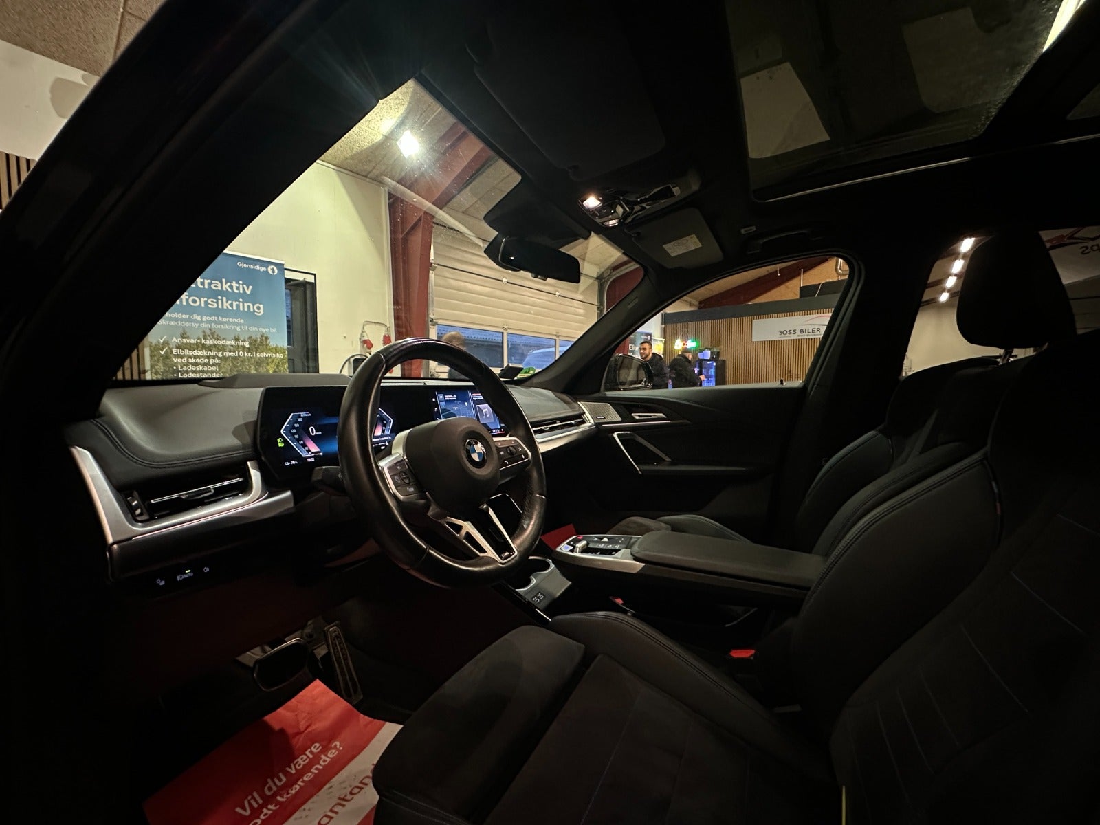 Billede af BMW iX1  xDrive30 Fully Charged M-Sport