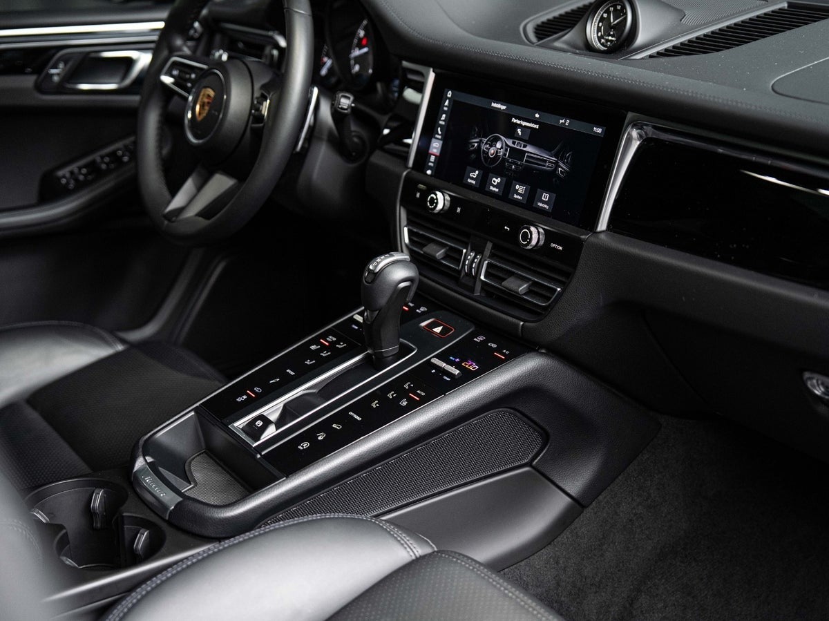 Gallery image 11 of 17